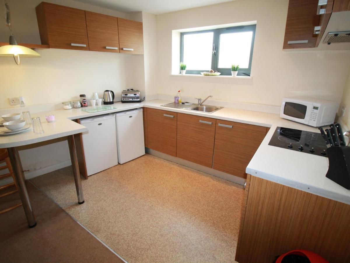 Radyr Place Apartments By Cardiff Holiday Homes Екстер'єр фото