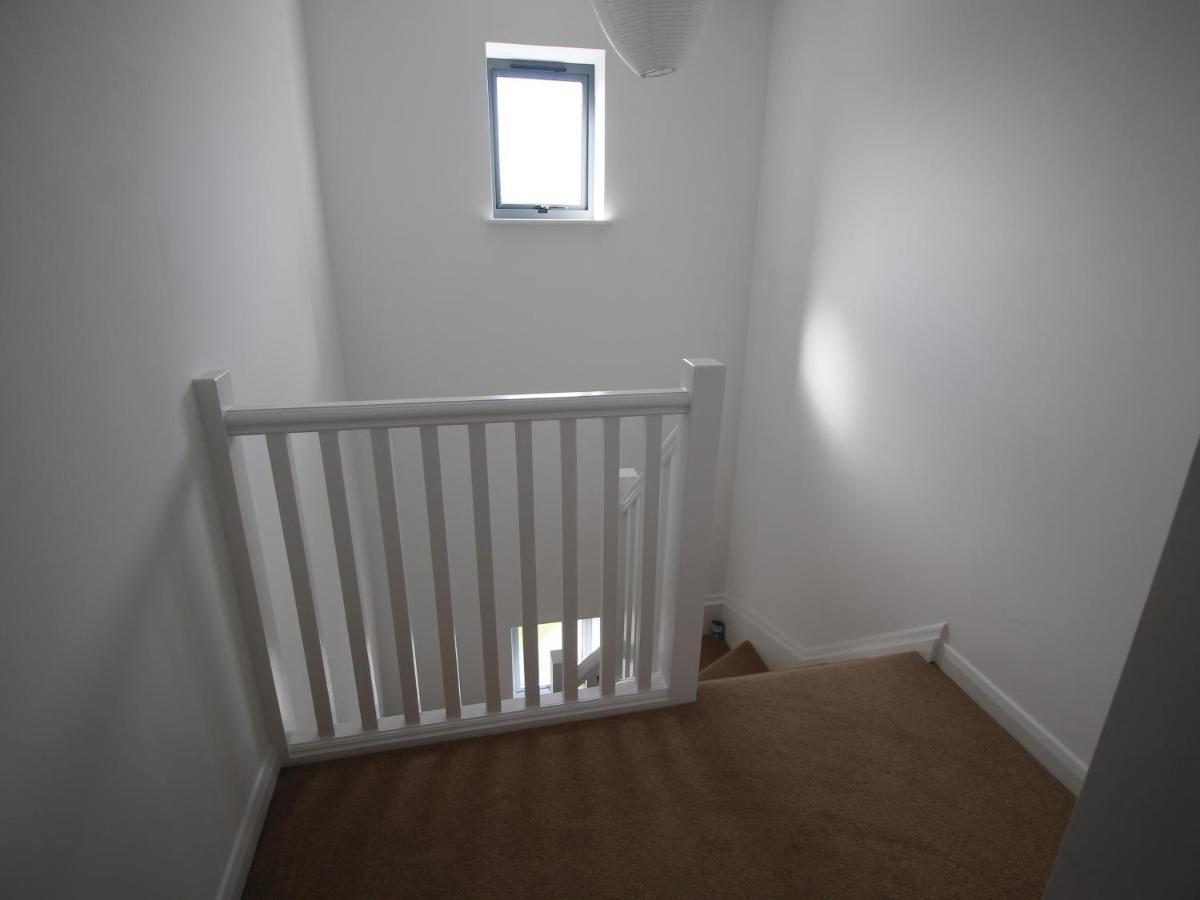 Radyr Place Apartments By Cardiff Holiday Homes Екстер'єр фото
